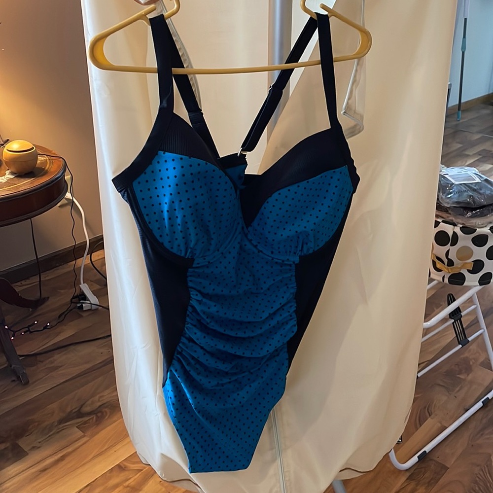 Terra and Sky one piece swim wear w/ tummy control
